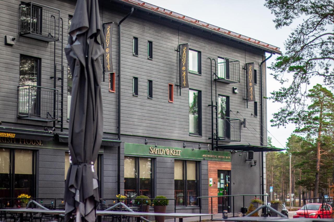 Sandy Kelt - Irish House Apartments Kalajoki Bagian luar foto
